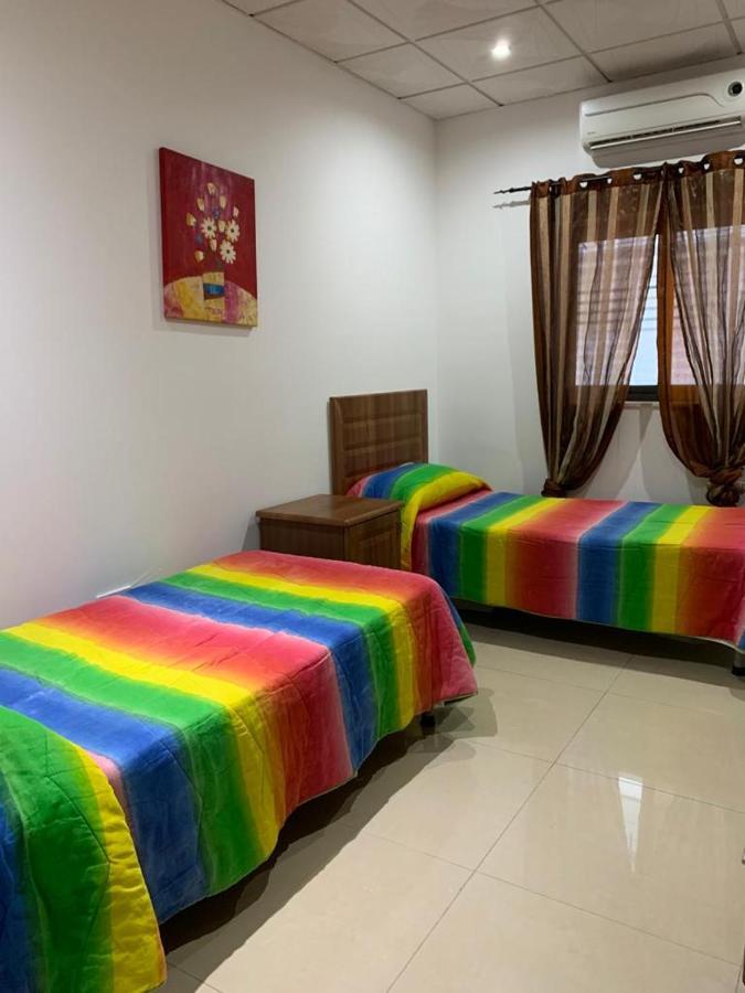 Protea Court Apartments, St Julians San Ġiljan Buitenkant foto